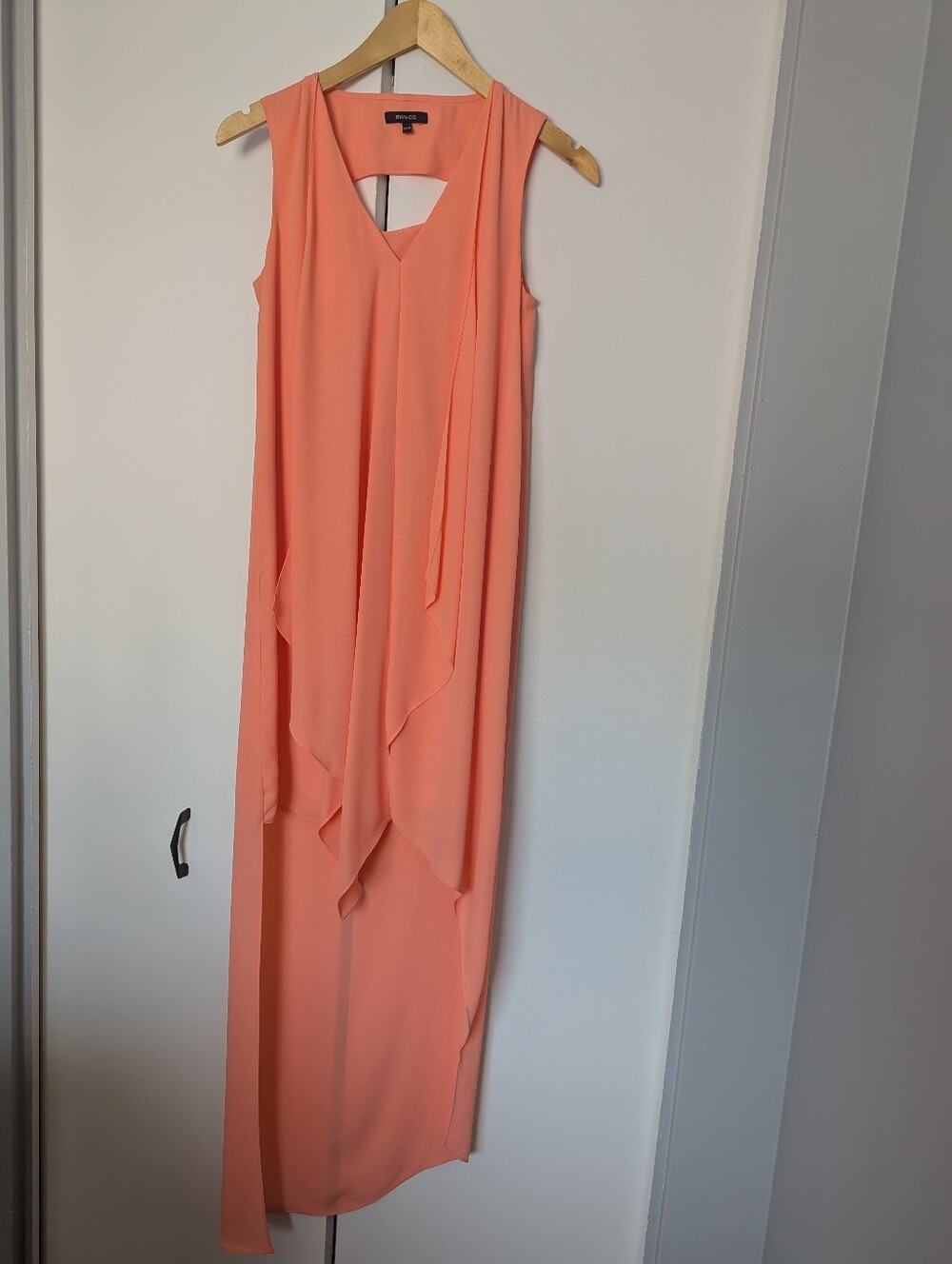 Flowy elegant cocktail dress